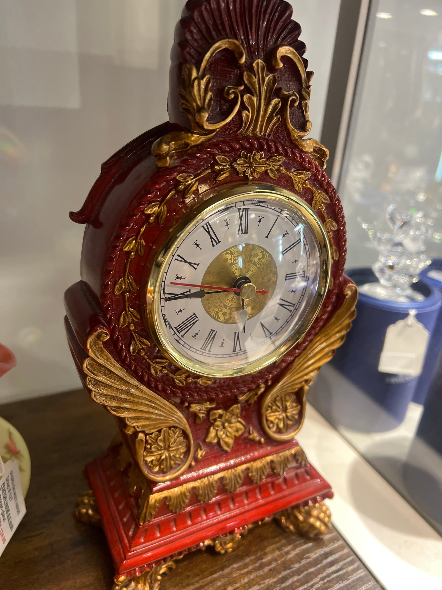 Desk or mantle clock