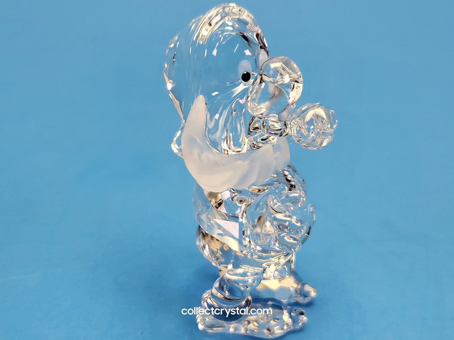DISNEY SNOW WHITE SERIES SNEEZY DWARF Figurine 1011835
