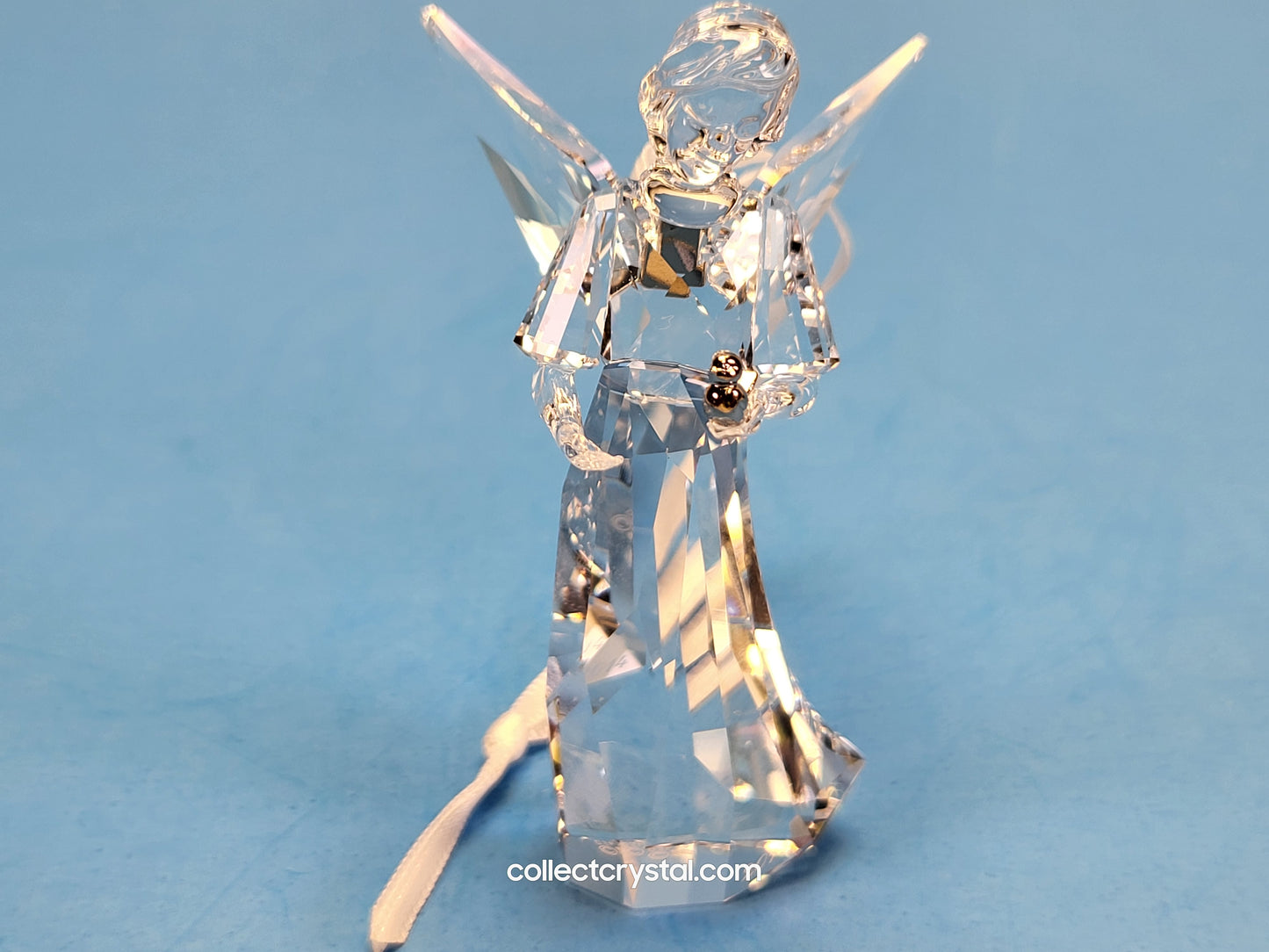 2014 ANGEL Annual Christmas ORNAMENT # 5047231 Holding A Bird