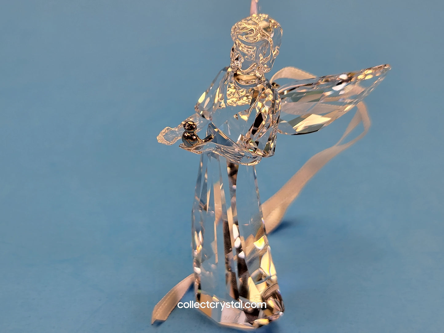 2014 ANGEL Annual Christmas ORNAMENT # 5047231 Holding A Bird
