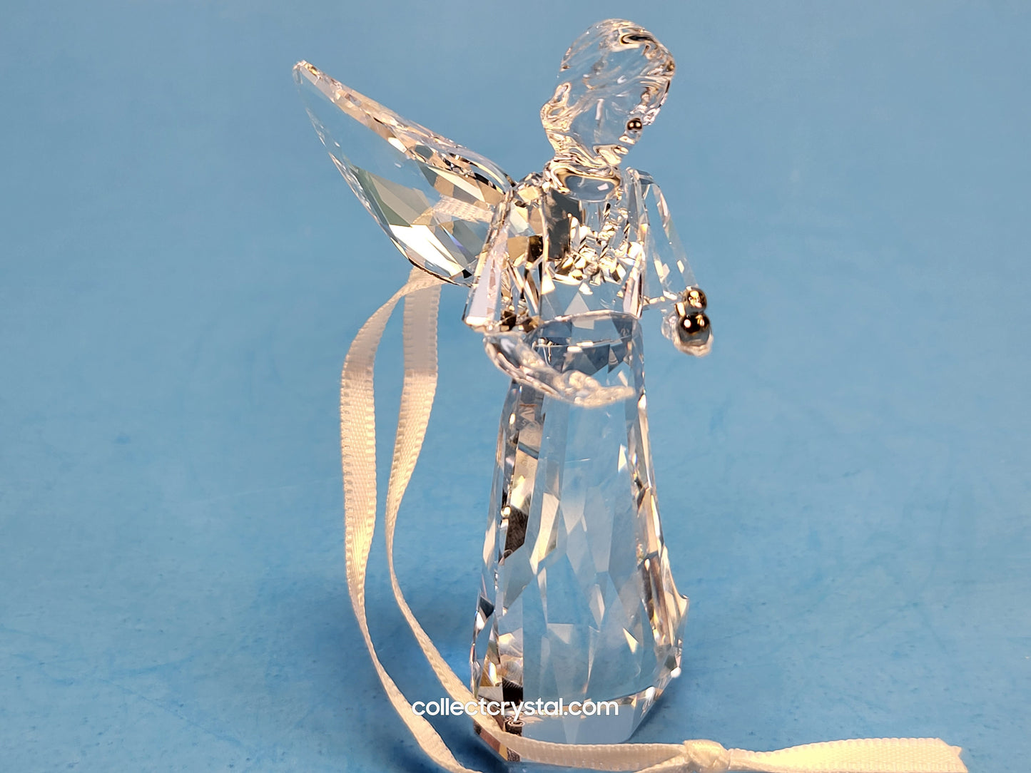 2014 ANGEL Annual Christmas ORNAMENT # 5047231 Holding A Bird