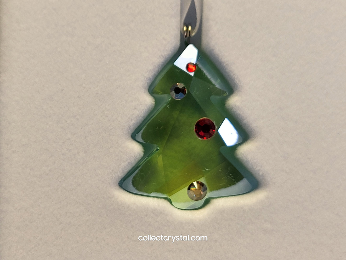 FESTIVE CHRISTMAS TREE 1096029 Ornament