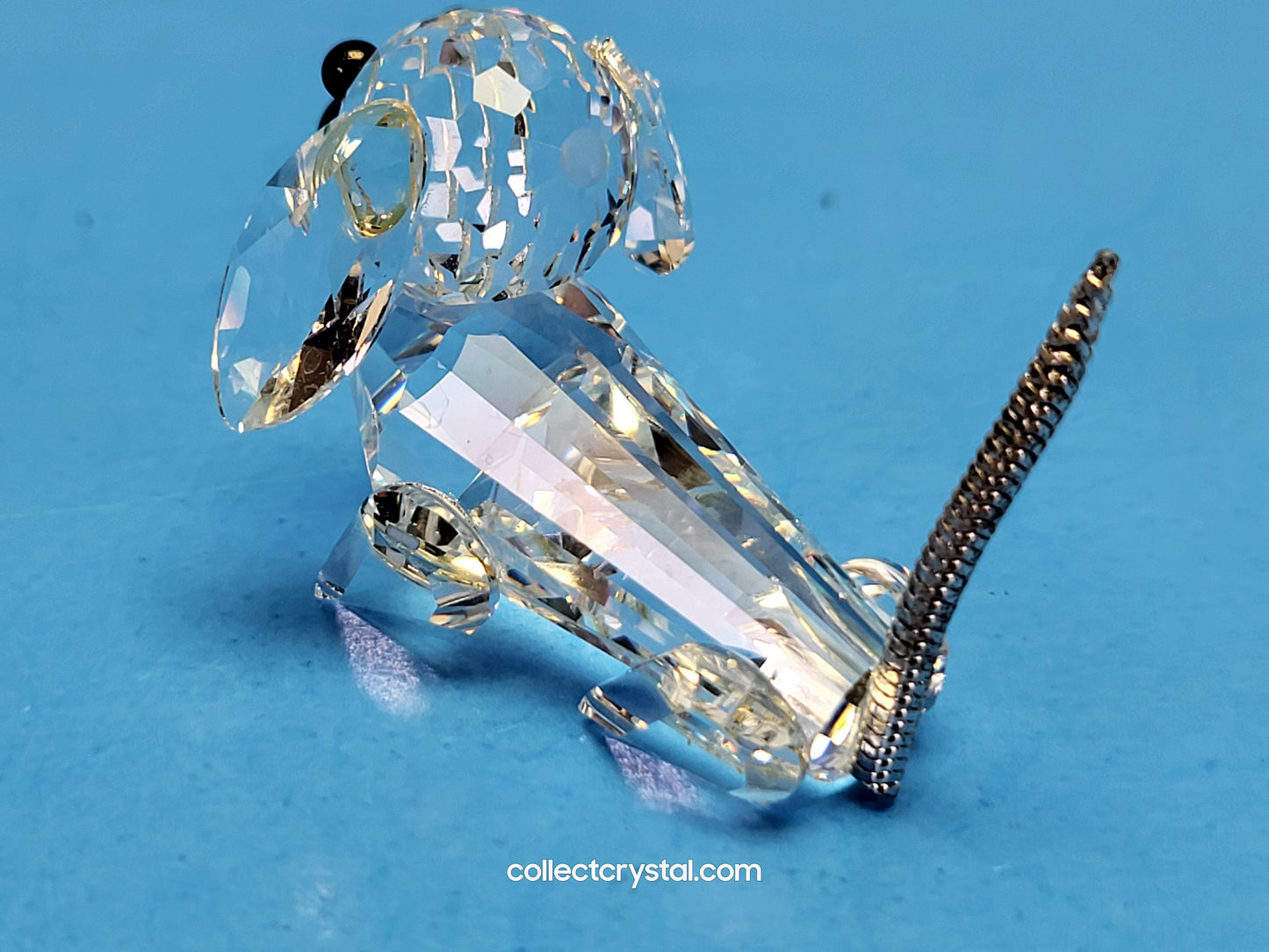 DACHSHUND MINI – VARIATION 1 SHORT NOSE - METAL TAIL – USA ONLY 7672NR42