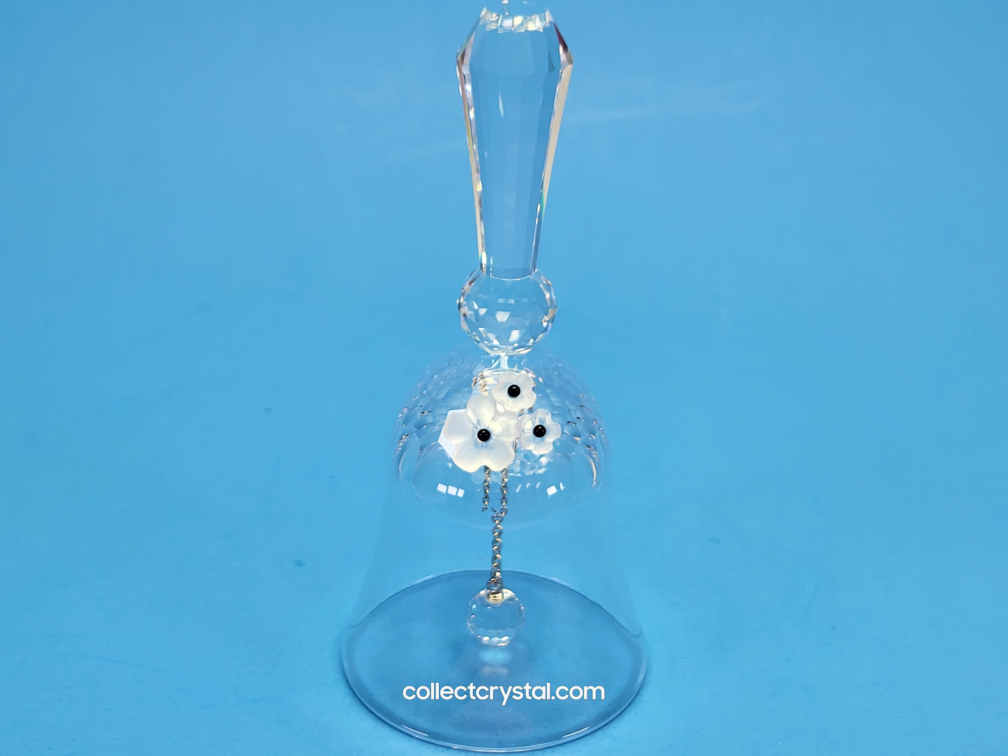 BELL DINNER TABLE MEDIUM 013918