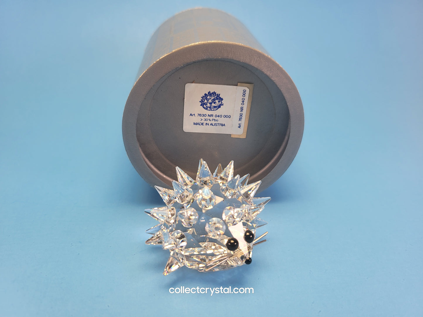 HEDGEHOG ROUND SMALL (SILVER WHISKERS) (called MEDIUM in USA/CANADA) 010018