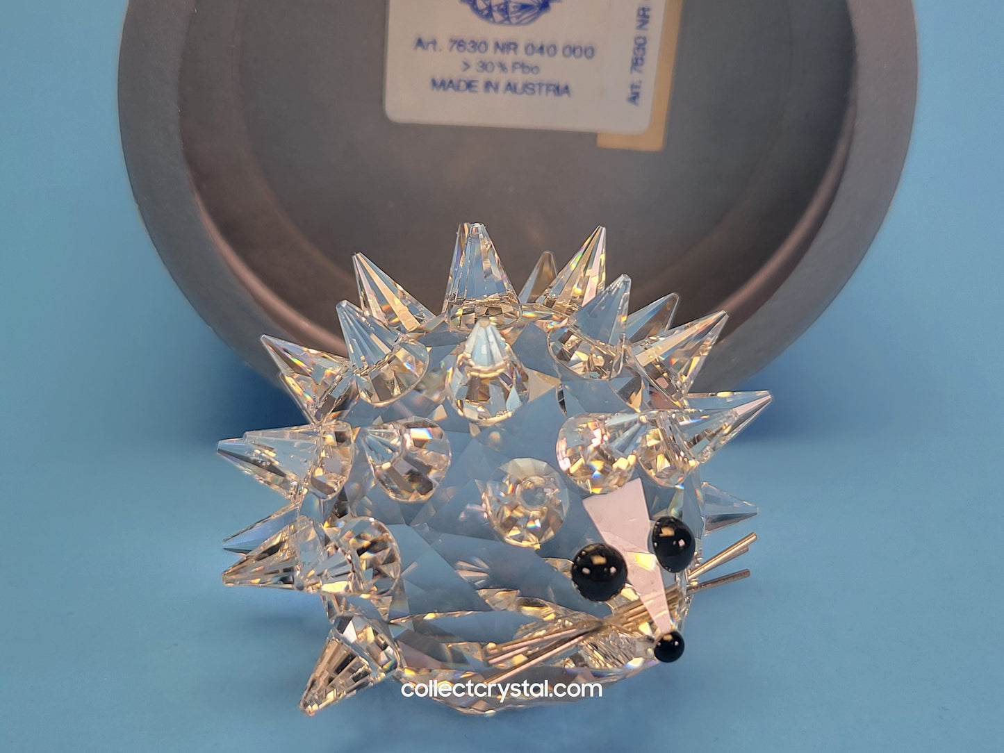 HEDGEHOG ROUND SMALL (SILVER WHISKERS) (called MEDIUM in USA/CANADA) 010018