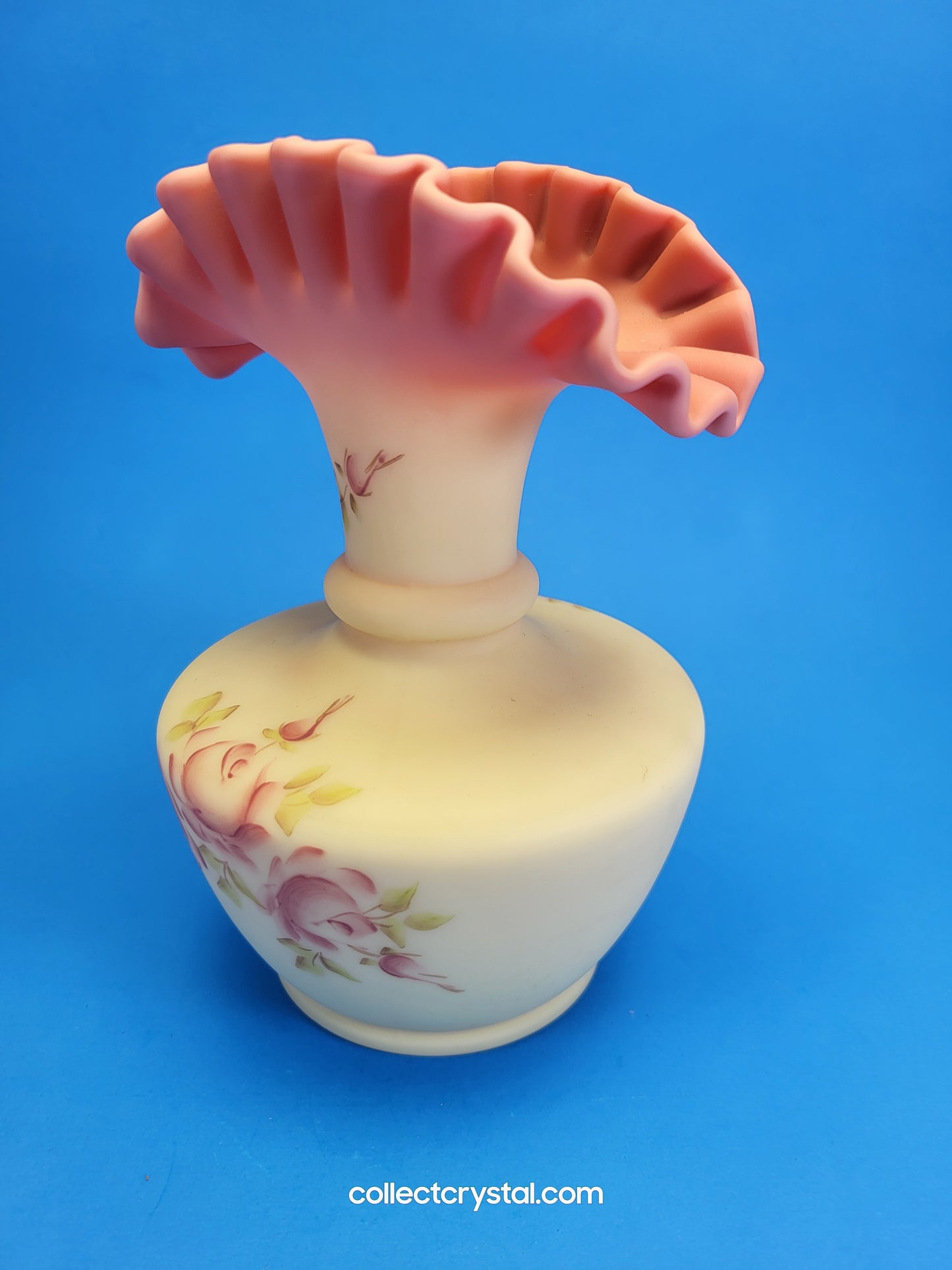 Fenton Burmese fan Bud Vase