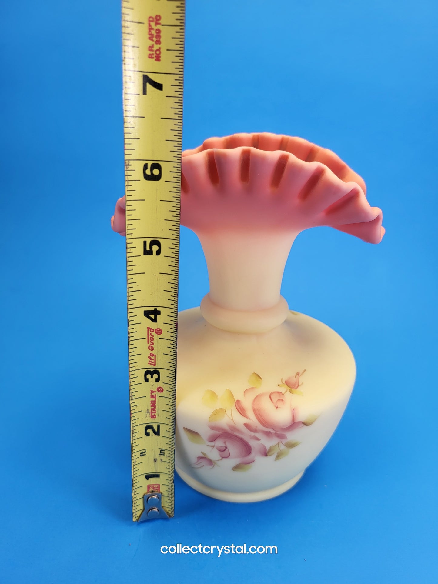 Fenton Burmese fan Bud Vase