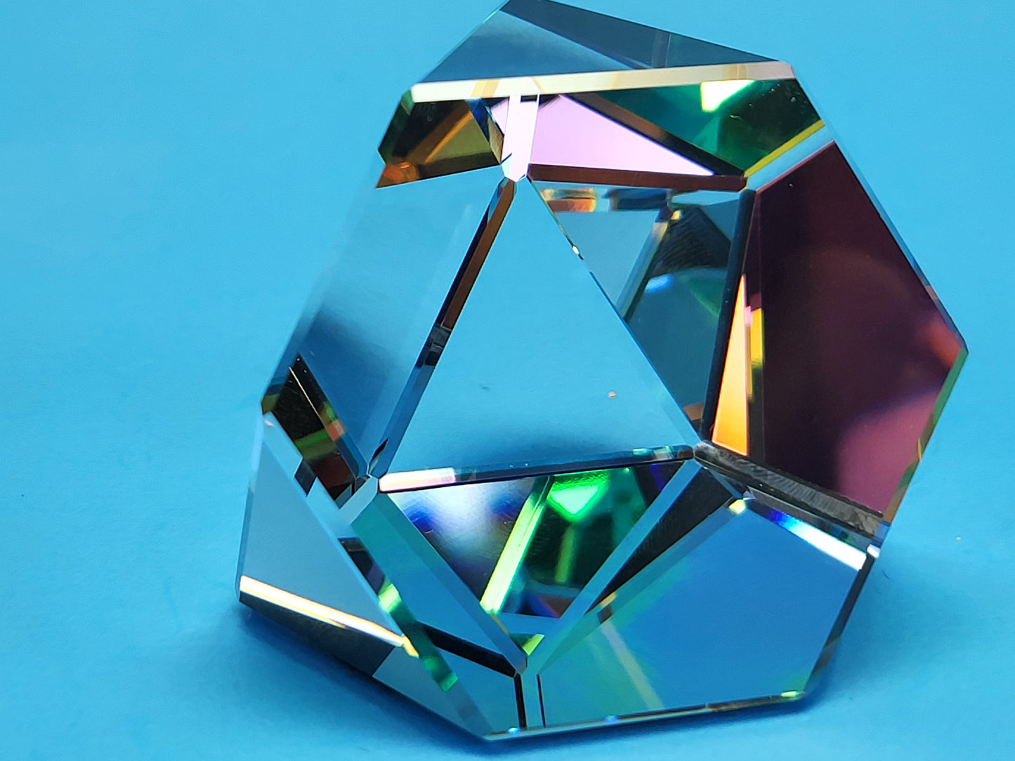 PAPERWEIGHT – OCTRON Inn Green # 7456 NR 41