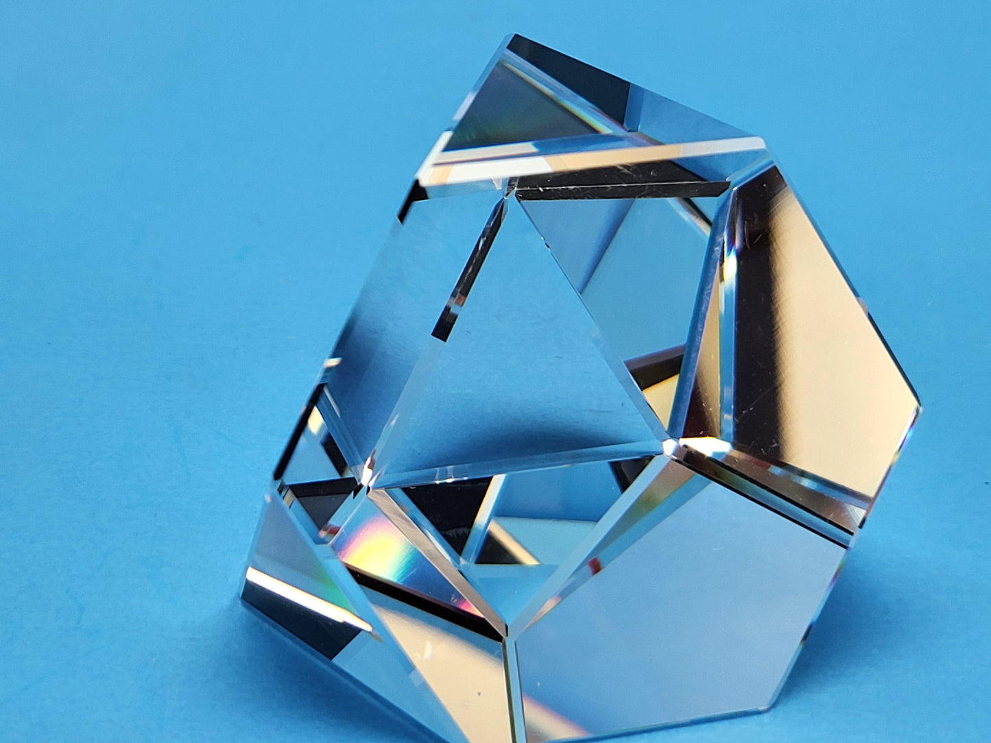Crystal CAL Octron PAPERWEIGHT – OCTRON # 7456 NR 41