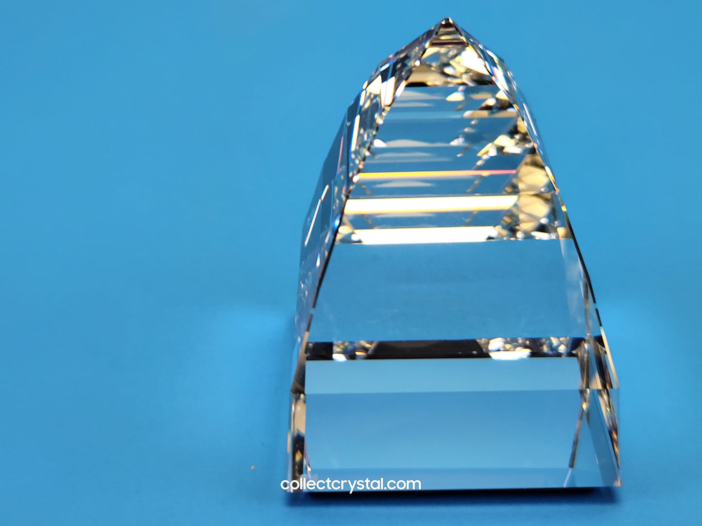 PAPERWEIGHT – PYRAMID LARGE CRYSTAL CAL 010094