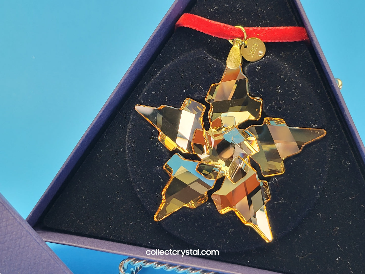 2021 Festive Annual Edition Ornament # 558347 gold tone NOS