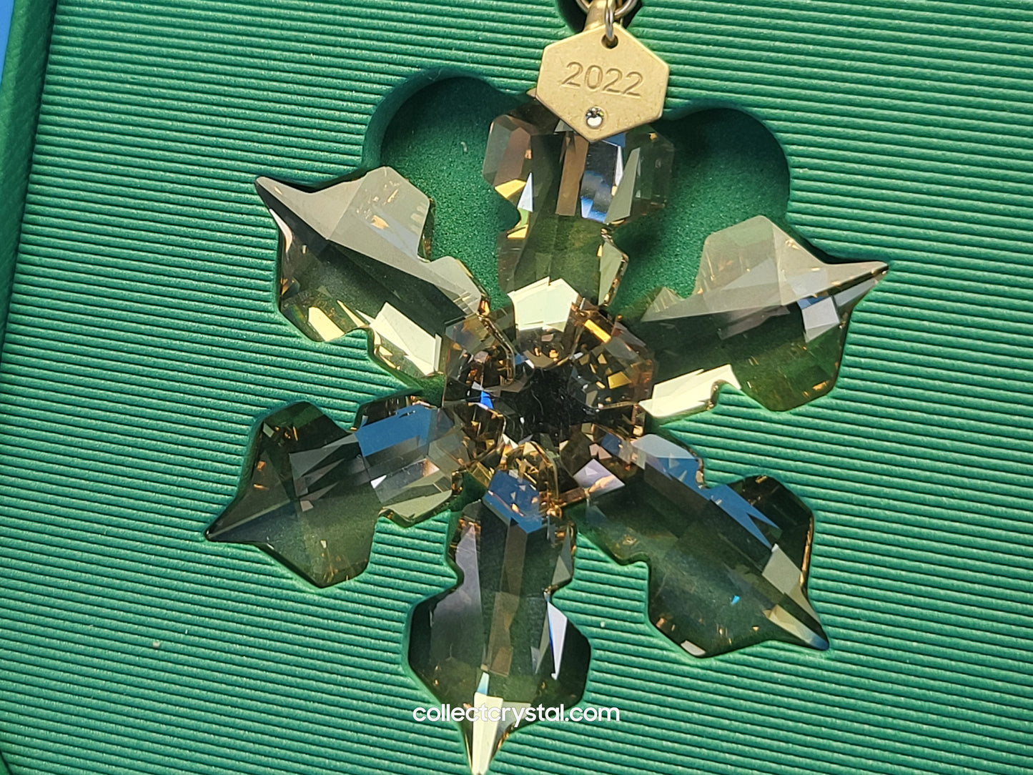2022 CHRISTMAS FESTIVE GOLD ORNAMENT 5634888