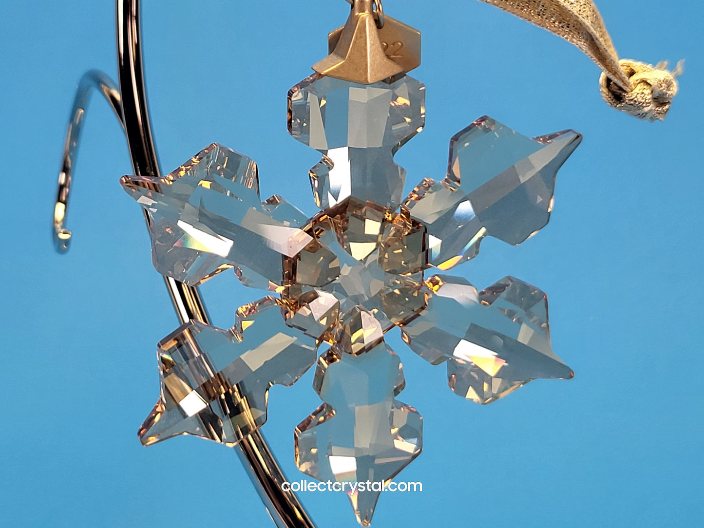 2022 CHRISTMAS FESTIVE GOLD ORNAMENT 5634888