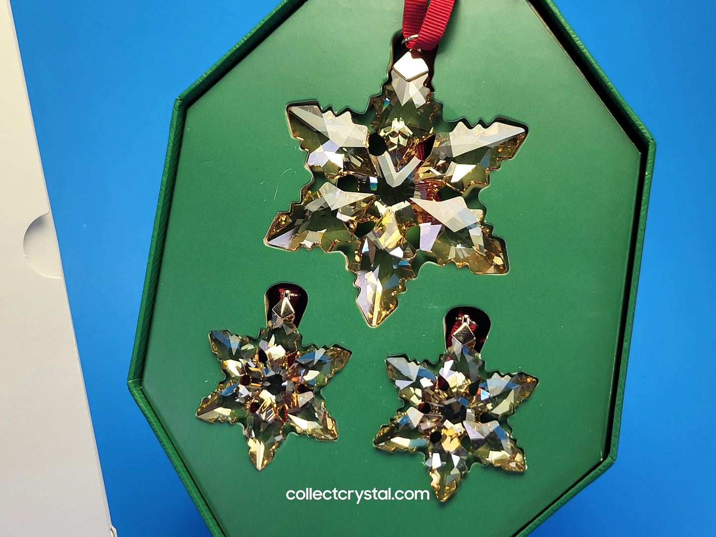 2024 CHRISTMAS ORNAMENT FESTIVE GOLD SET 5674401