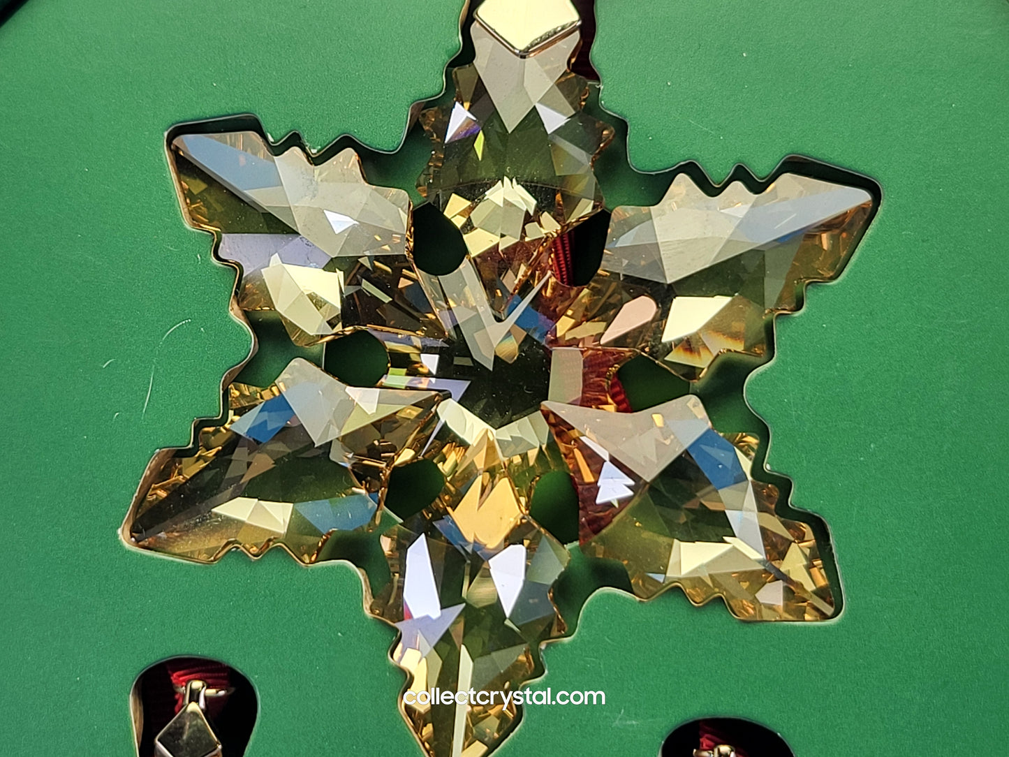 2024 CHRISTMAS ORNAMENT FESTIVE GOLD SET 5674401