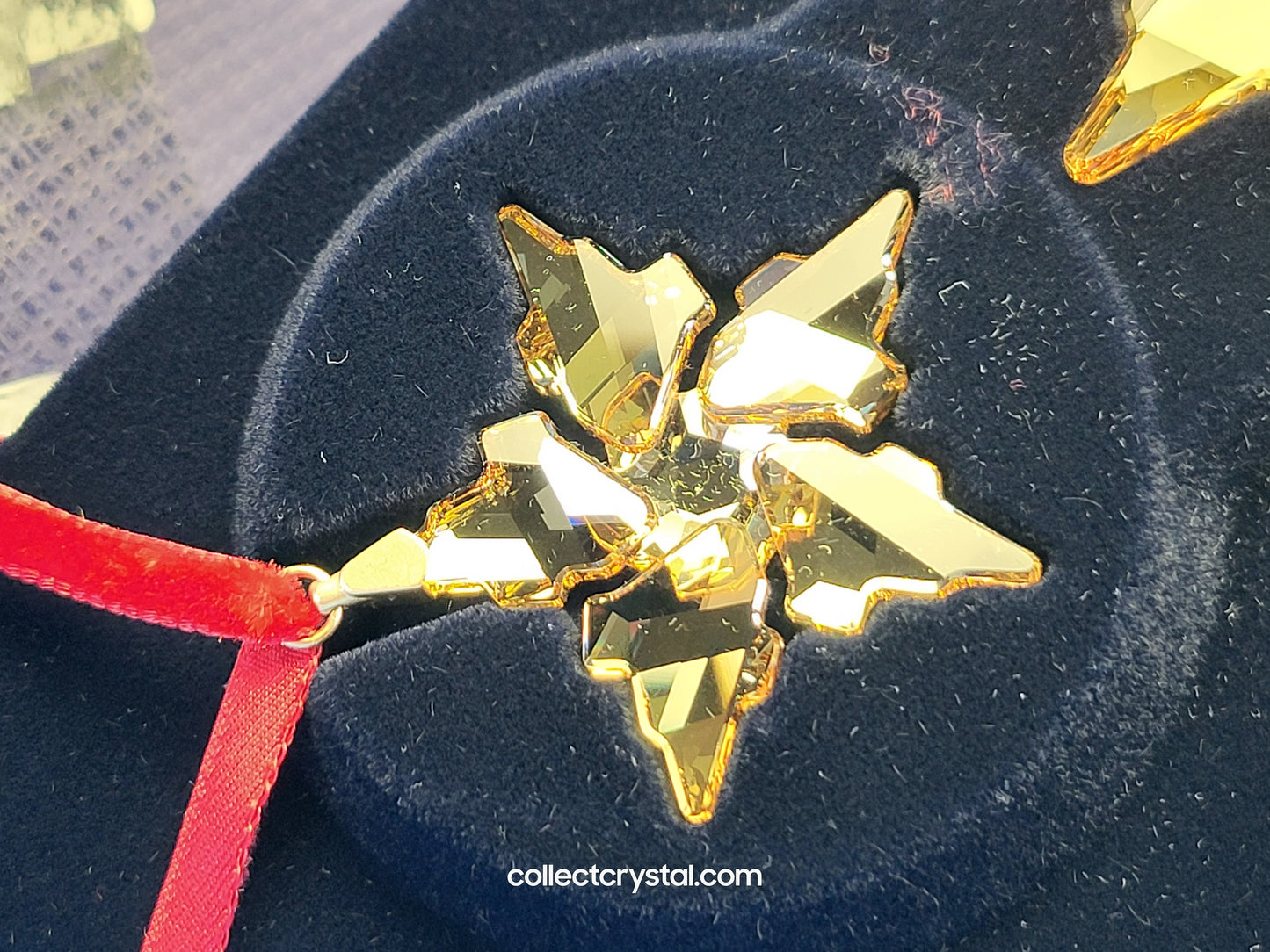 2021 CHRISTMAS ORNAMENT FESTIVE GOLD SET 5597133 Three piece set