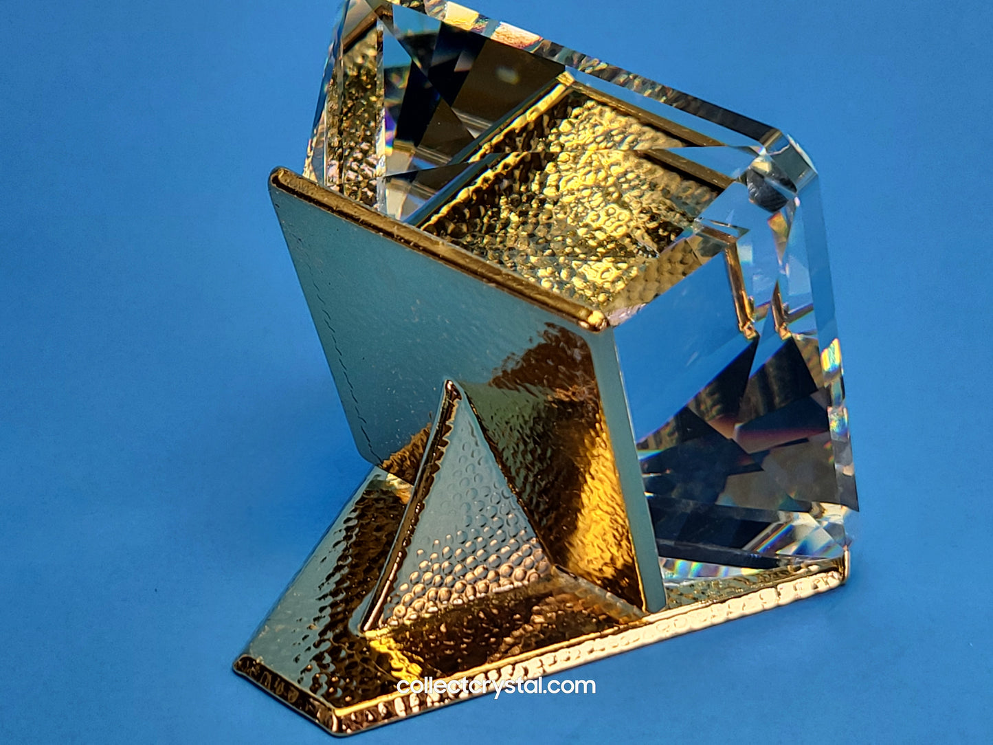 PICTURE FRAME – SQUARE GOLD EUROPEAN 010149