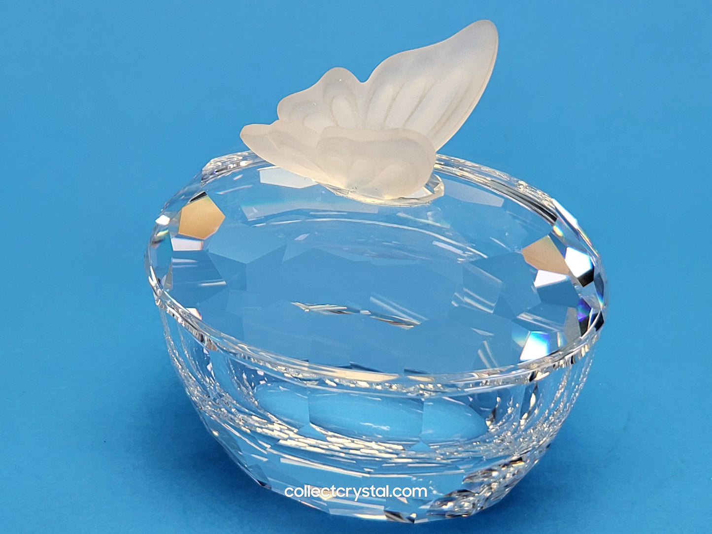 Butterfly Trinket / Treasure Oval Box # 7466 063 100 or # 010117
