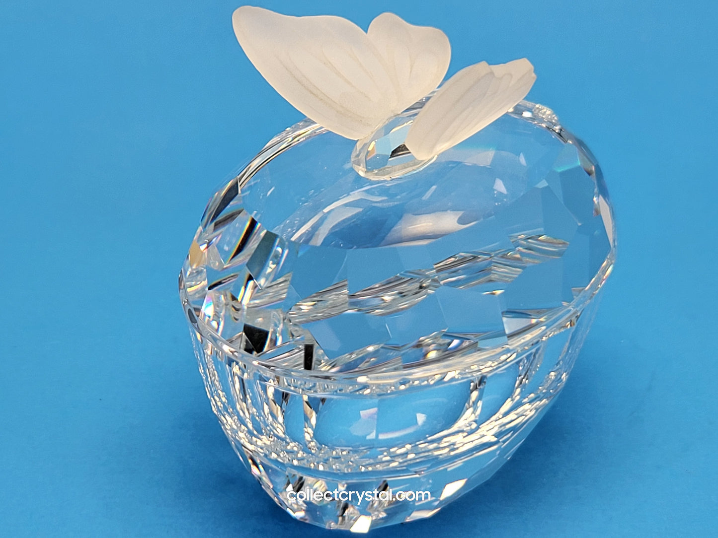Butterfly Trinket / Treasure Oval Box # 7466 063 100 or # 010117