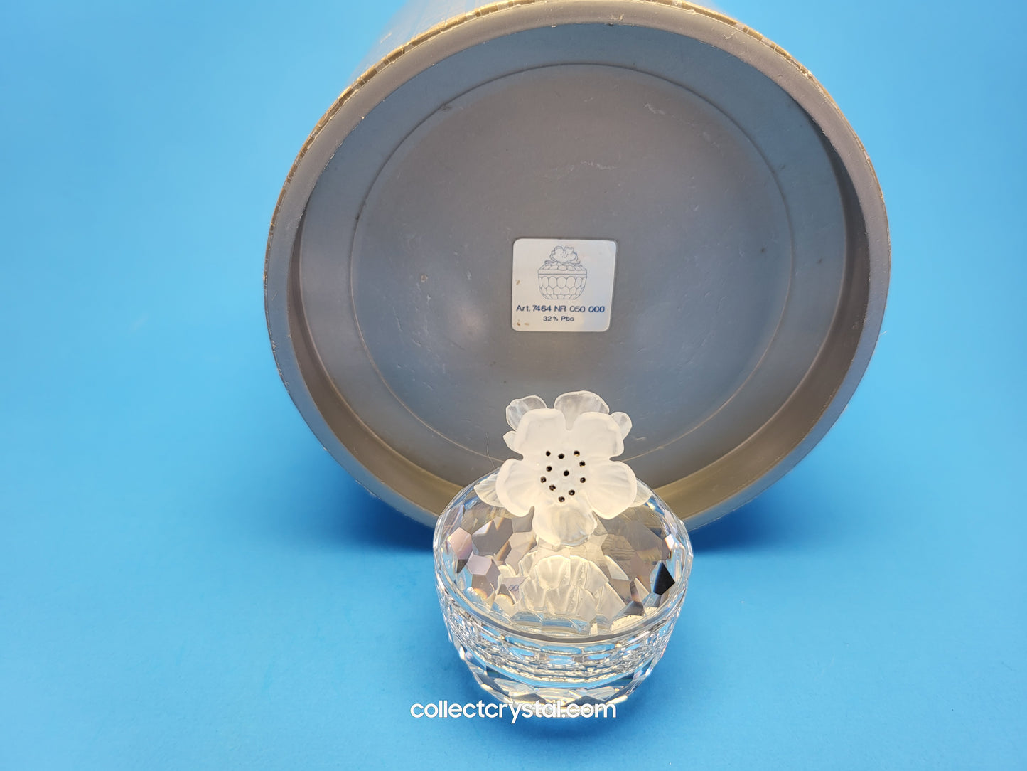 Flower Trinket / Treasure Round Box # 7464 050 100 or # 010168