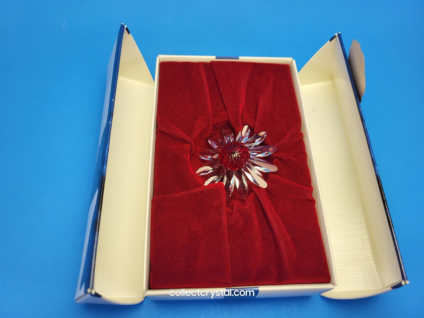 RENEWAL GIFT – MARGUERITE Red 252371 cake topper