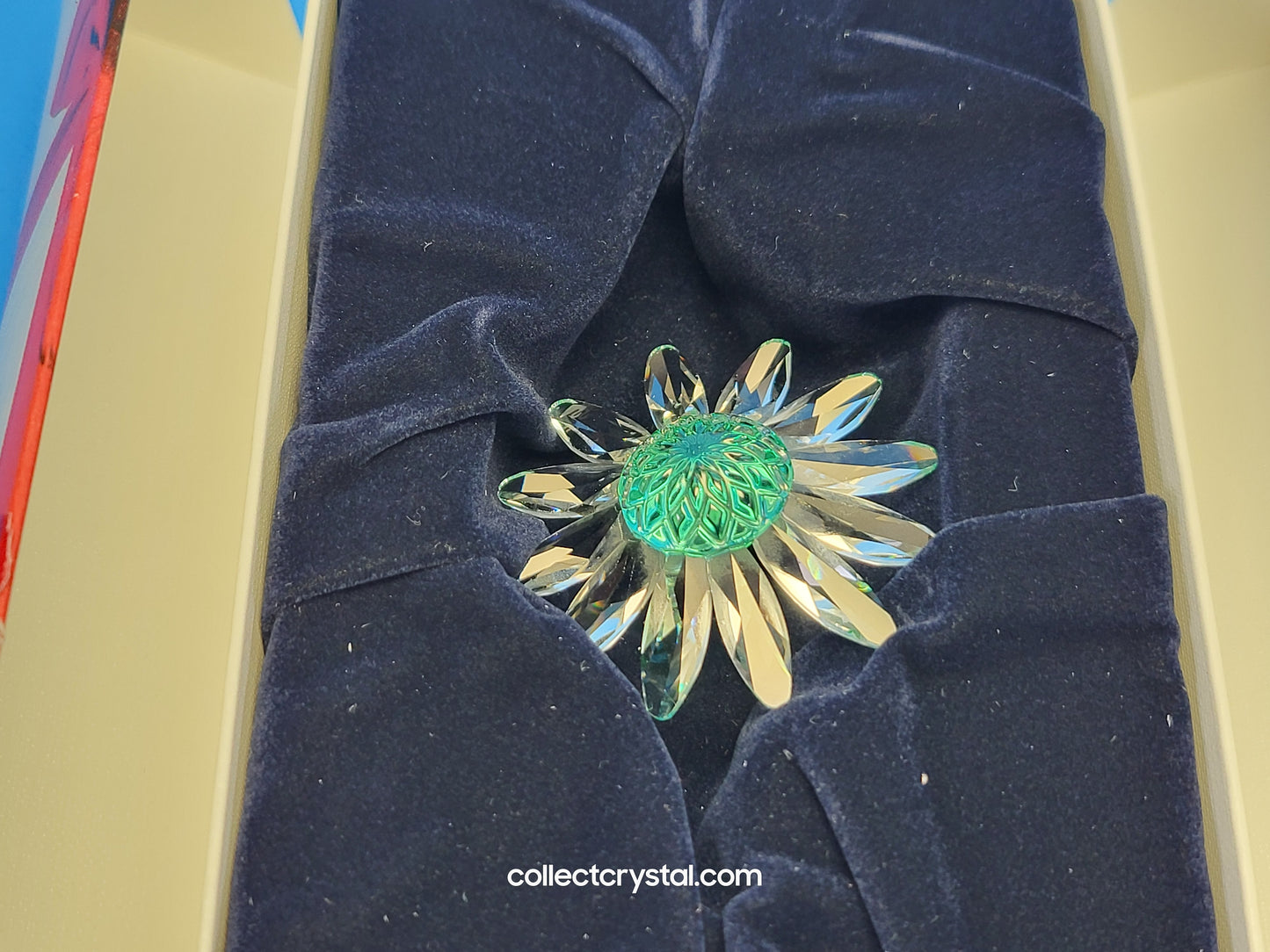 RENEWAL GIFT – MARGUERITE GREEN 227537 cake topper