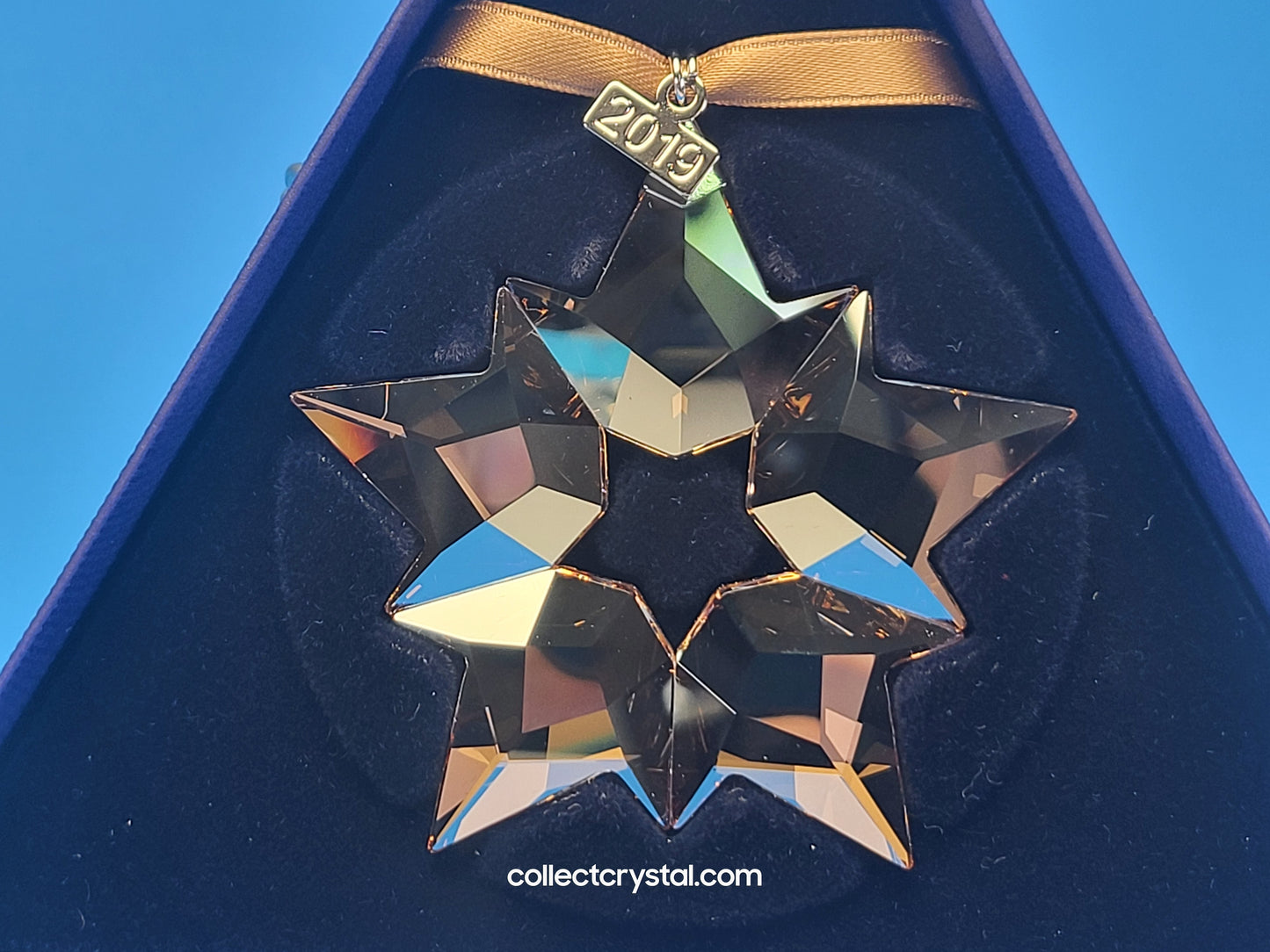 2019 CHRISTMAS ORNAMENT GOLD SCS 5429596