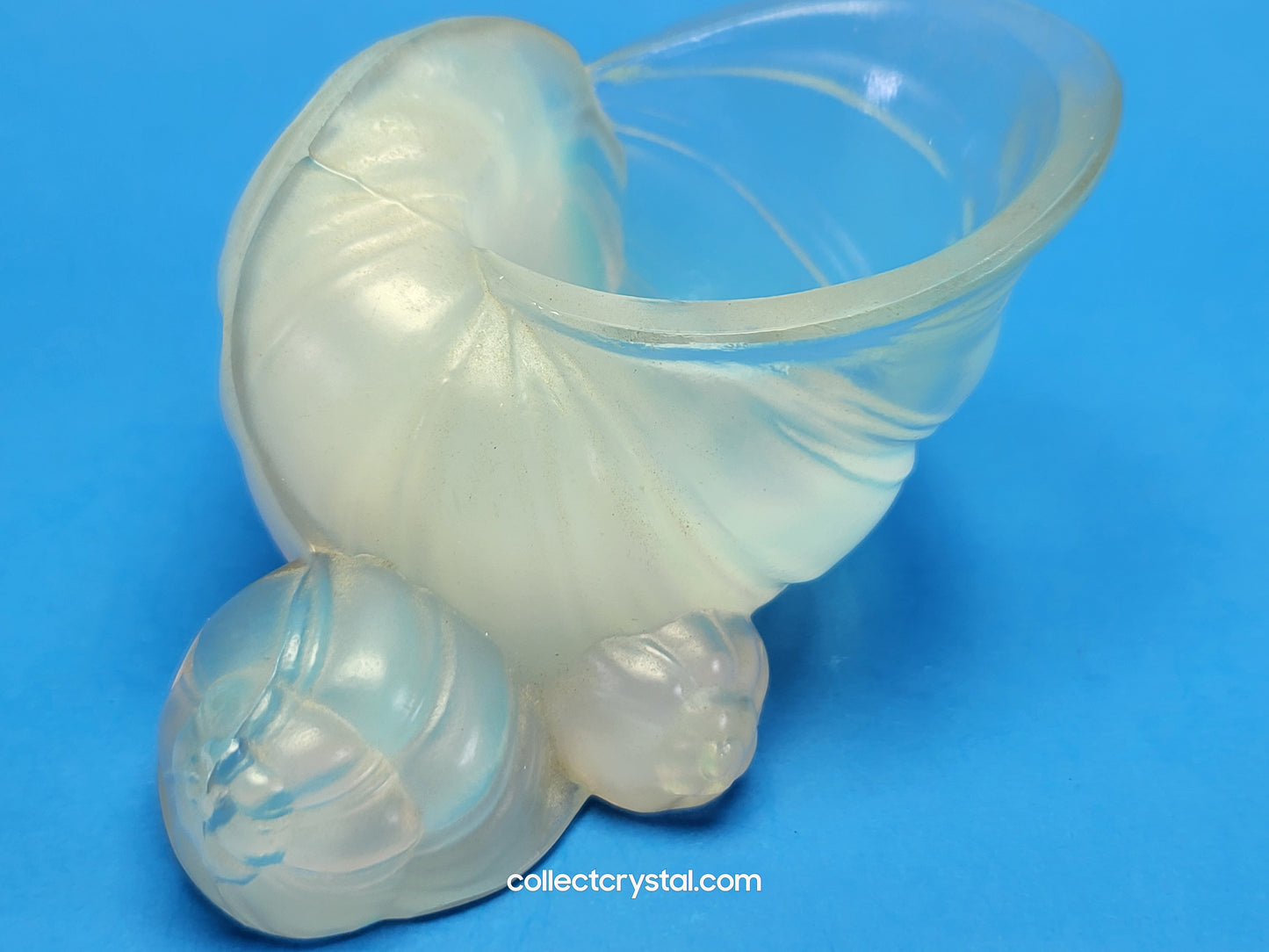 SABINO FRANCE SNAIL SHELL OPALESCENT ART GLASS SCULPTURE , SIGNED