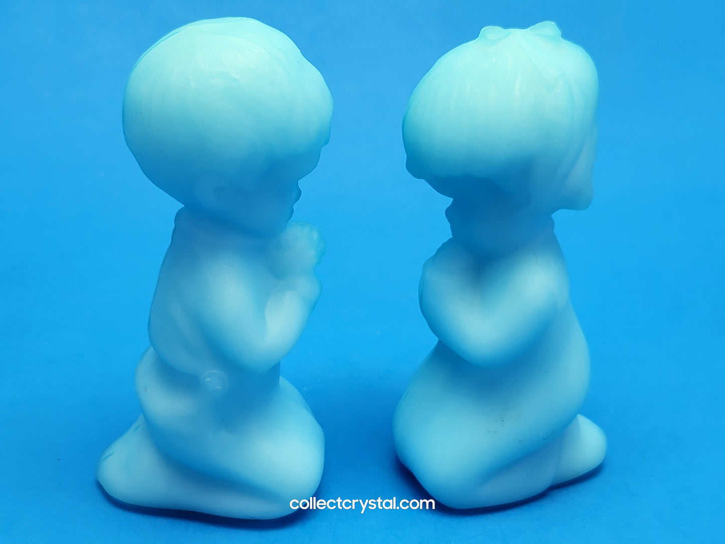Fenton Boy and Girls Prayers set of 2 Blue custard Uranium 4' tall