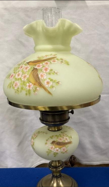 Fenton custard lamp