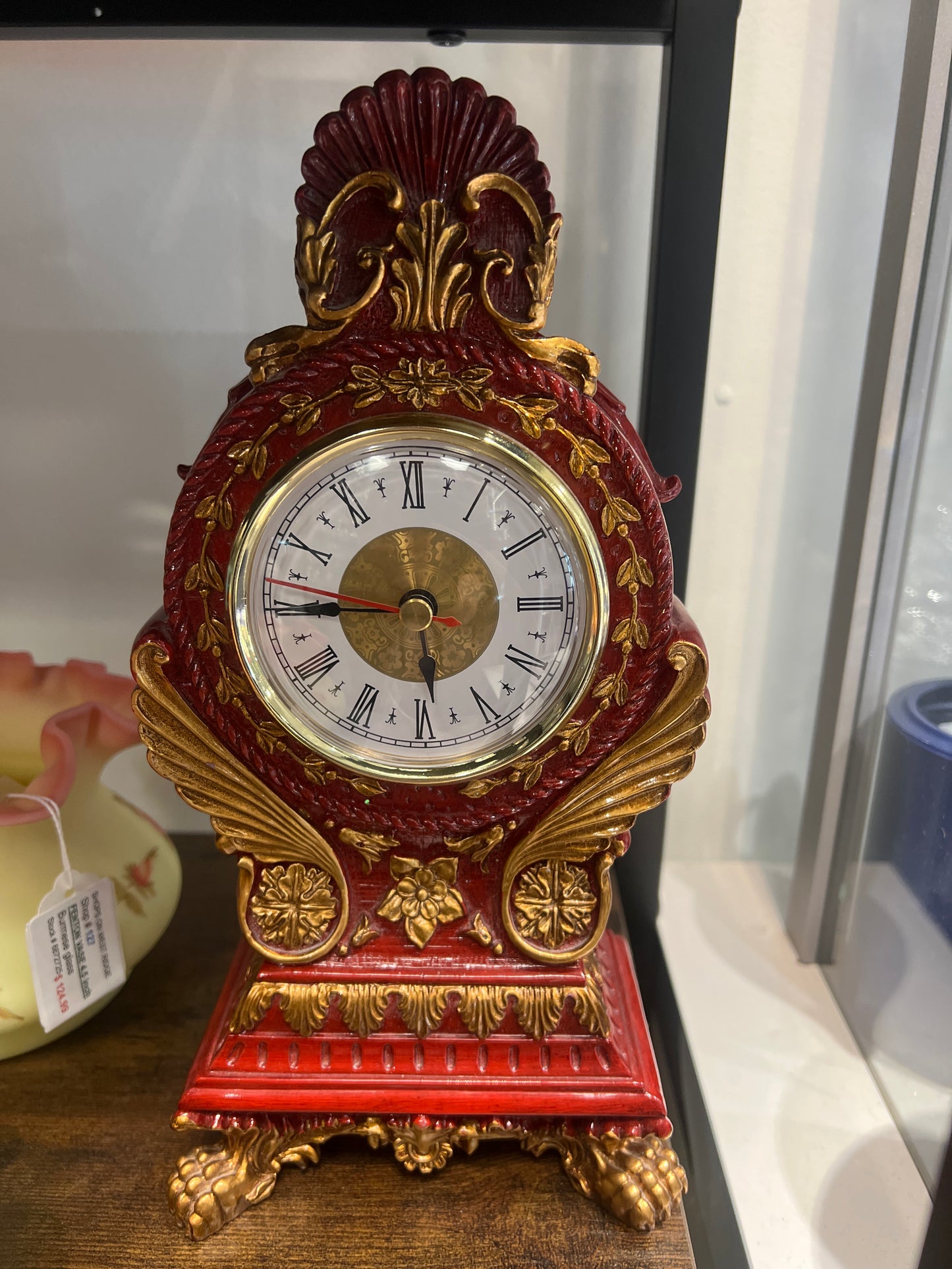 Desk or mantle clock