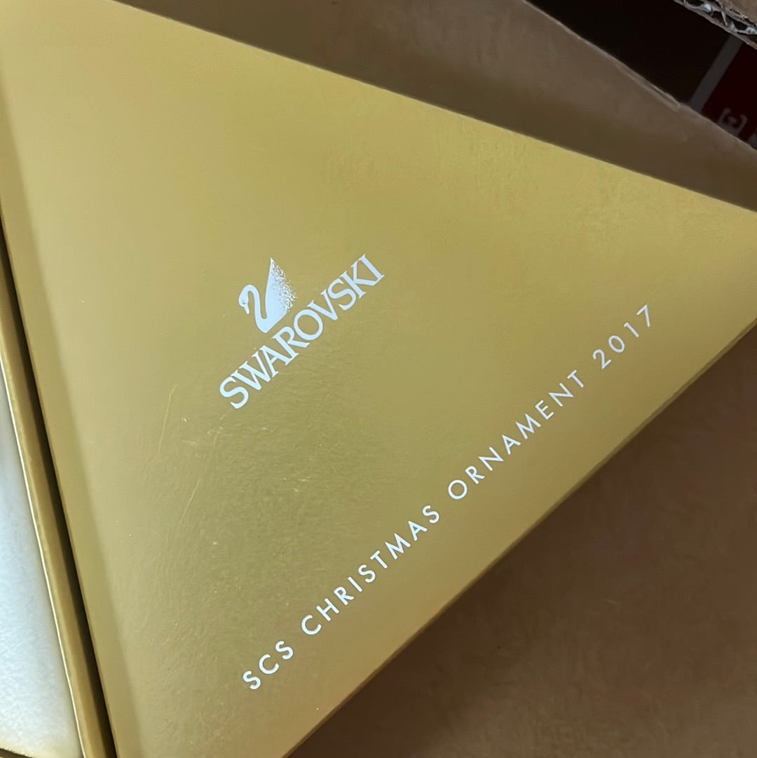 2017 gold large ornament