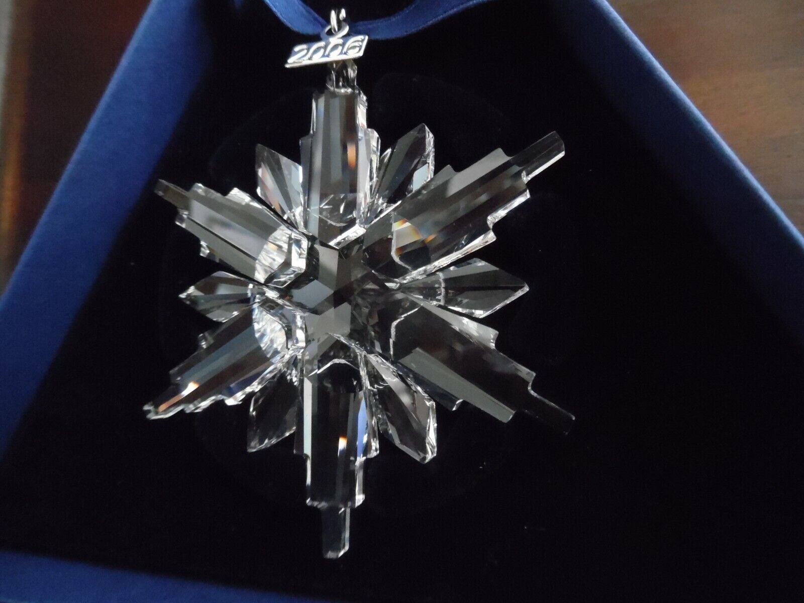 2006 Annual Edition Christmas Ornament old / new stock 837613 2006 Annual Edition Christmas Ornament old / new stock 837613