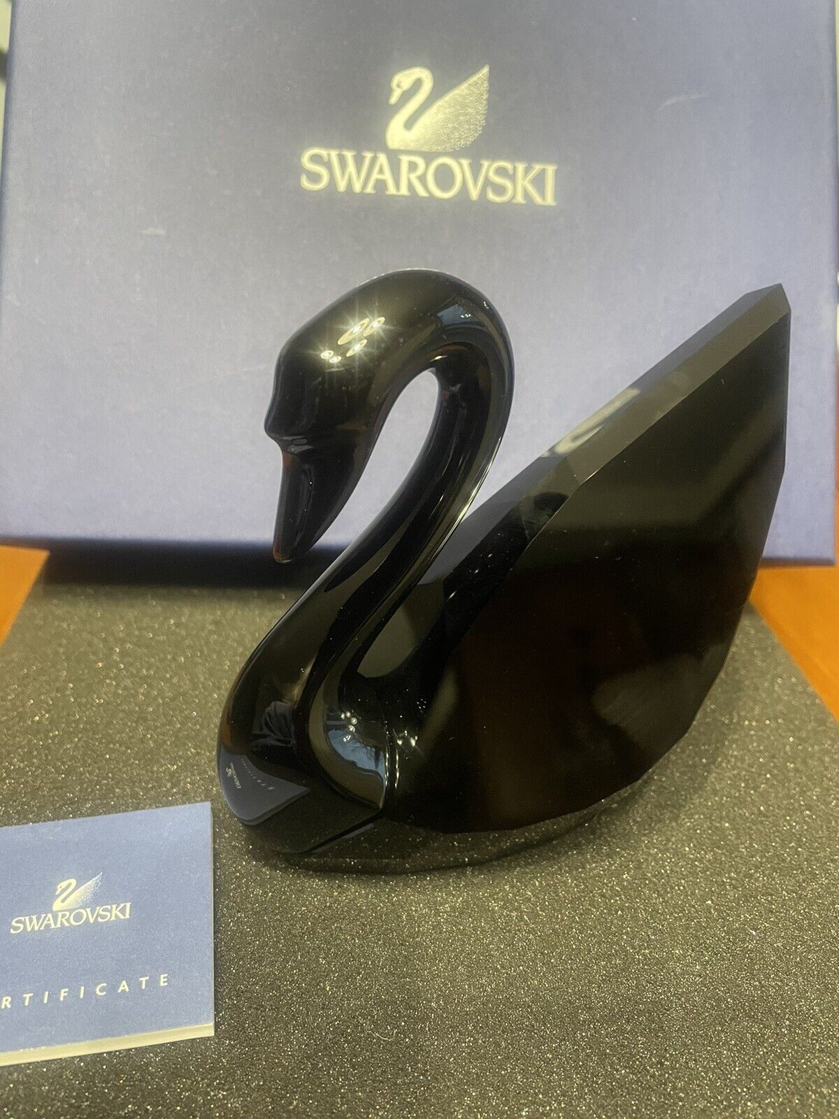 Jet Black Swan 2011 SOULMATES 1098643 Figurine Great Wedding Gift