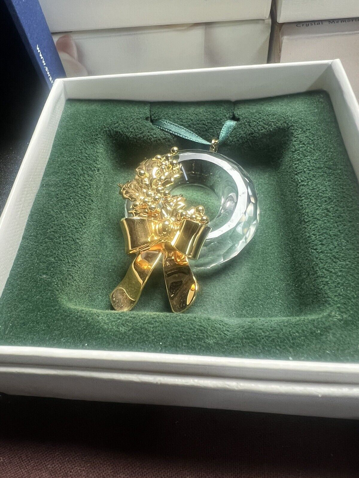 Memories Wreath Ornament 203081