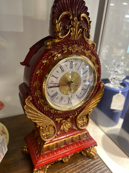 Desk or mantle clock