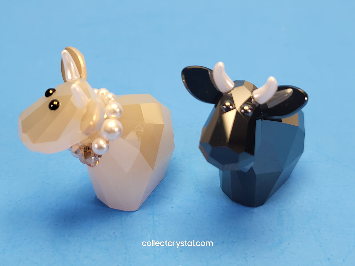 LOVLOTS 2010 GLAMOUR MOs SET OF 2 Cows # 1041284