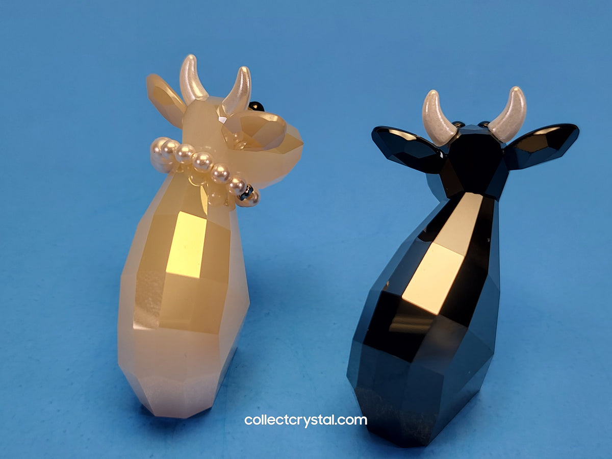 LOVLOTS 2010 GLAMOUR MOs SET OF 2 Cows # 1041284