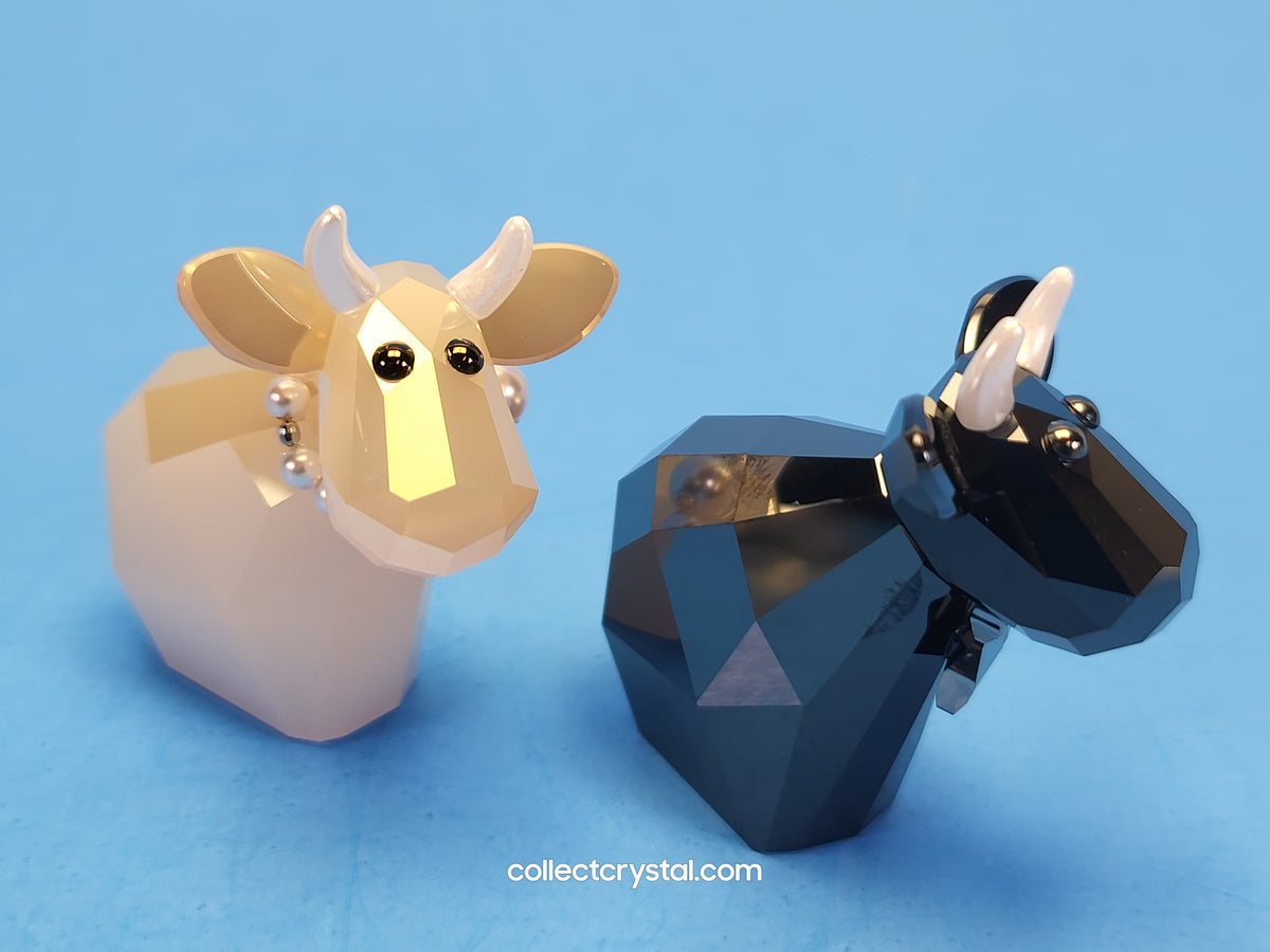 LOVLOTS 2010 GLAMOUR MOs SET OF 2 Cows # 1041284
