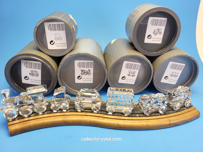 6 PIECE TRAIN SET & CUSTOM TRACK DISPLAY  S657 - Complete