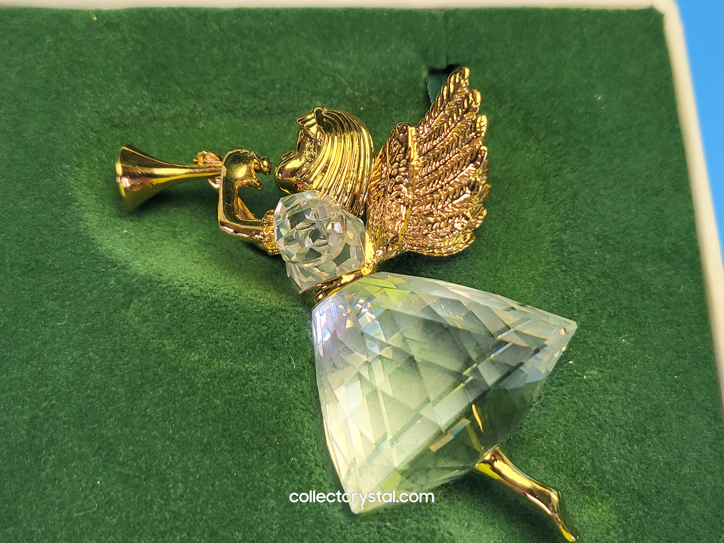 1997 Christmas Angel 211085 Ornament