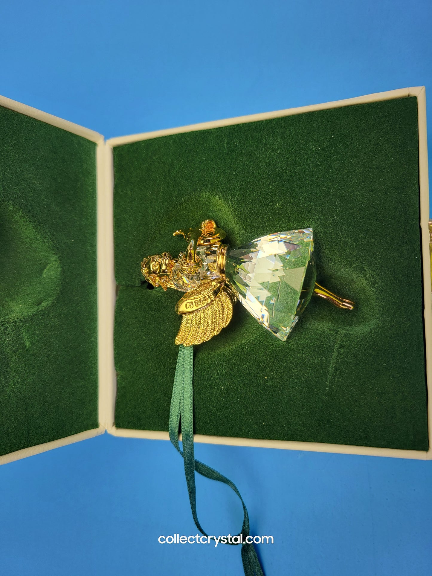 1998 Christmas Angel 219873 Ornament
