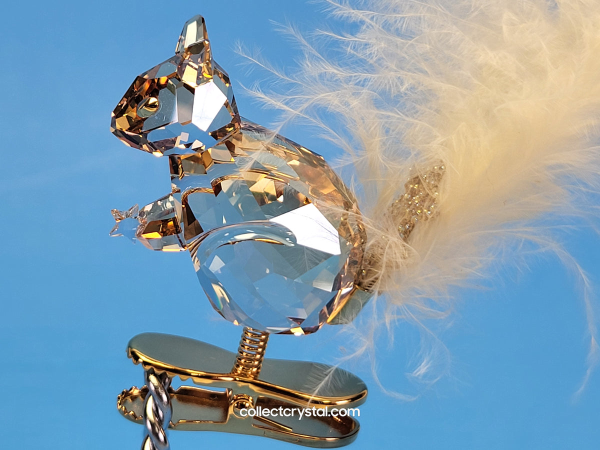 CHRISTMAS ORNAMENT – WINTER SQUIRREL 1006040