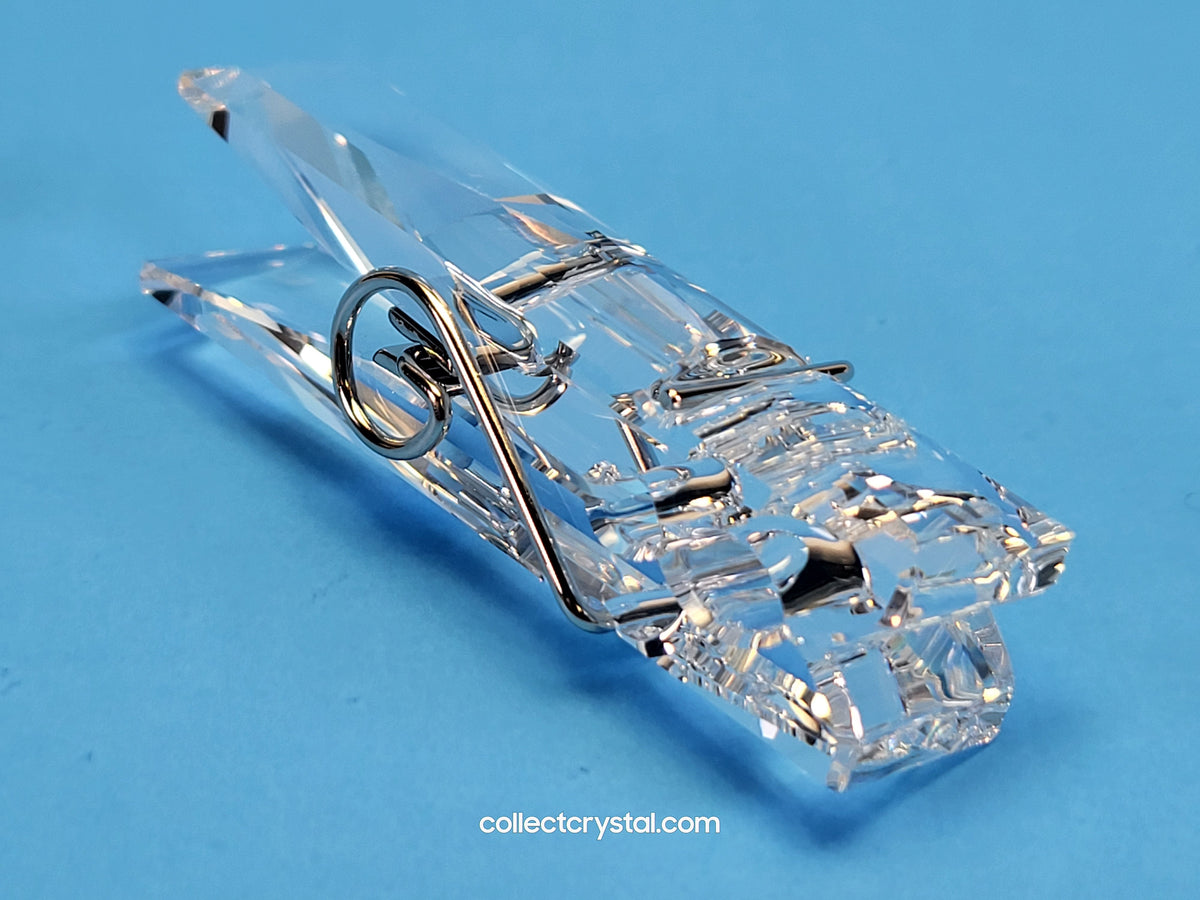 Memories -  Clothes Pin - # 265819. Retired 2004 MIB