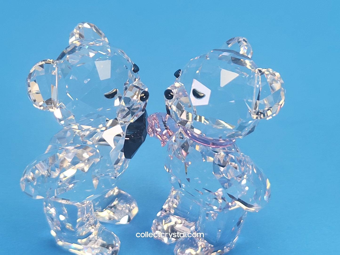 KRIS BEAR – THE FIRST KISS 1114098