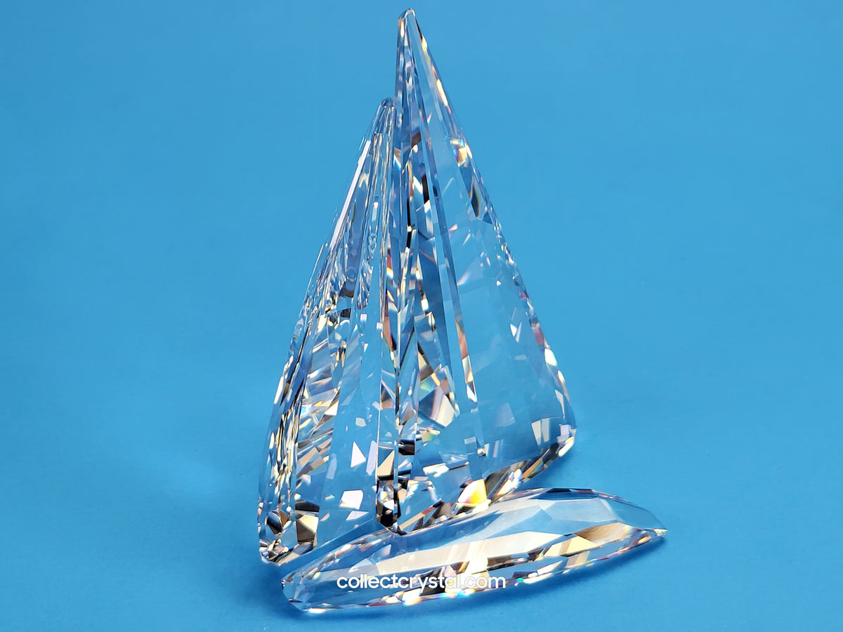 LEGEND SAILING SAIL BOAT Figurine with display SHIP 619436 sailboat