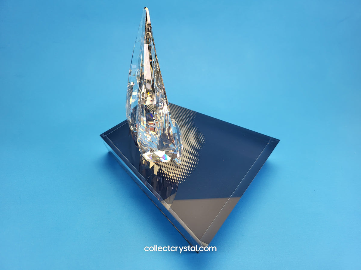 LEGEND SAILING SAIL BOAT Figurine with display SHIP 619436 sailboat