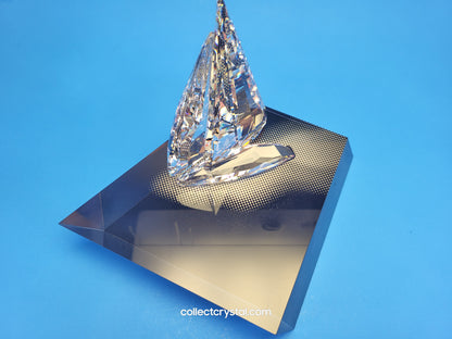 LEGEND SAILING SAIL BOAT Figurine with display SHIP 619436 sailboat