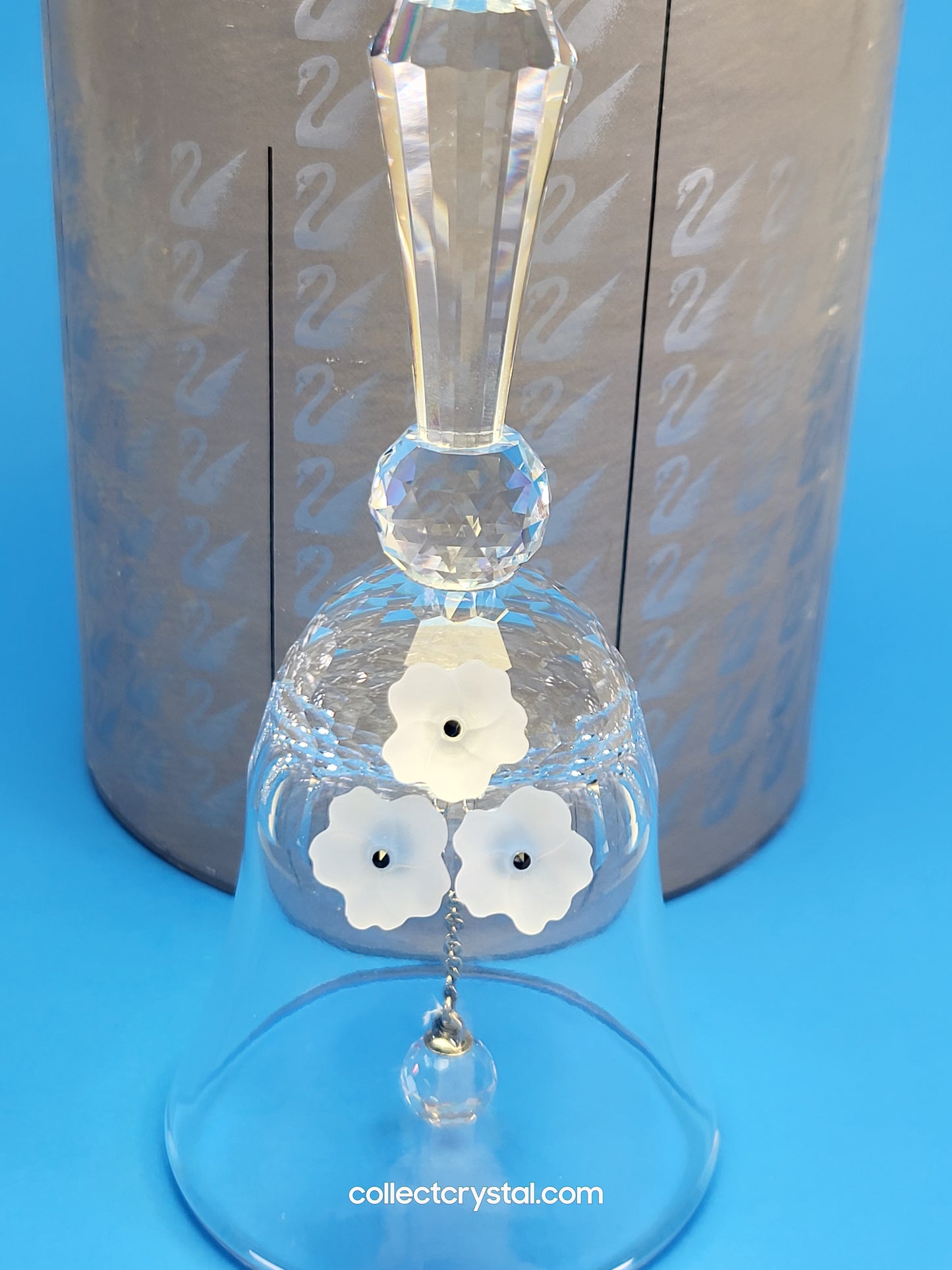 BELL TABLE LARGE 010036